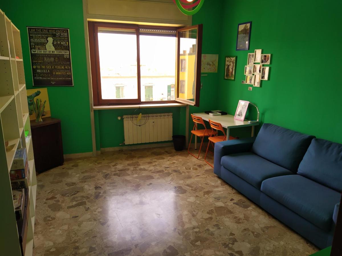 Vesuvio Corner - Spacious And Colorful Apartment In San Giorgio, Very Close To Napoli, Ideal For Families And Groups, Close To Pompeii, Sorrento... 圣乔治阿克雷马诺 外观 照片