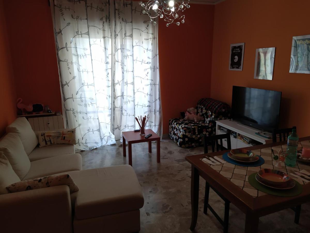 Vesuvio Corner - Spacious And Colorful Apartment In San Giorgio, Very Close To Napoli, Ideal For Families And Groups, Close To Pompeii, Sorrento... 圣乔治阿克雷马诺 外观 照片